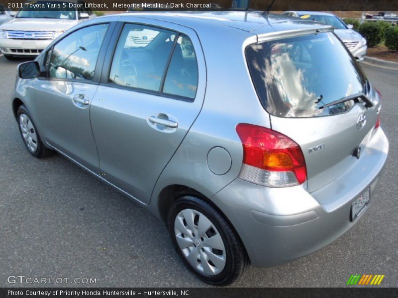 Meteorite Metallic / Dark Charcoal 2011 Toyota Yaris 5 Door Liftback