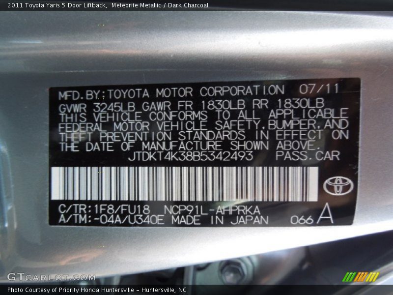 Meteorite Metallic / Dark Charcoal 2011 Toyota Yaris 5 Door Liftback