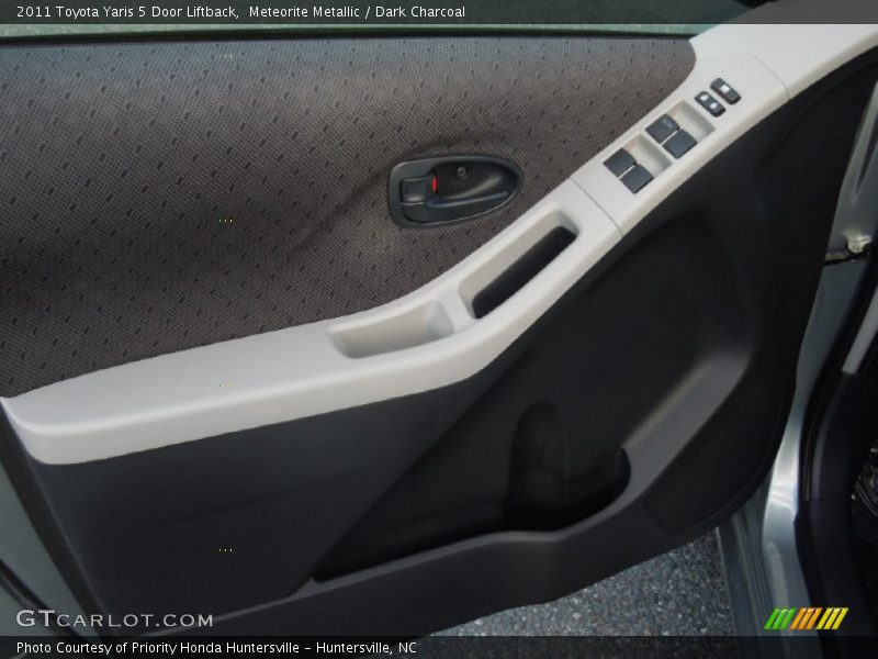 Meteorite Metallic / Dark Charcoal 2011 Toyota Yaris 5 Door Liftback