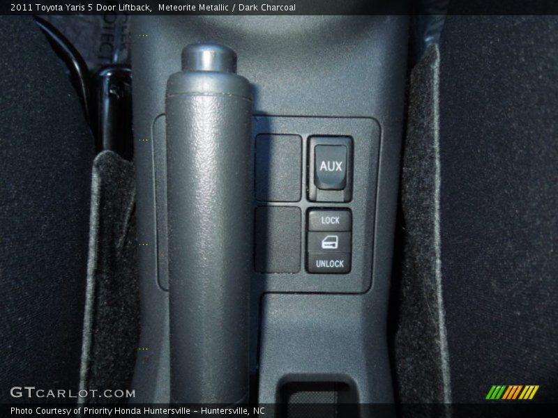 Meteorite Metallic / Dark Charcoal 2011 Toyota Yaris 5 Door Liftback