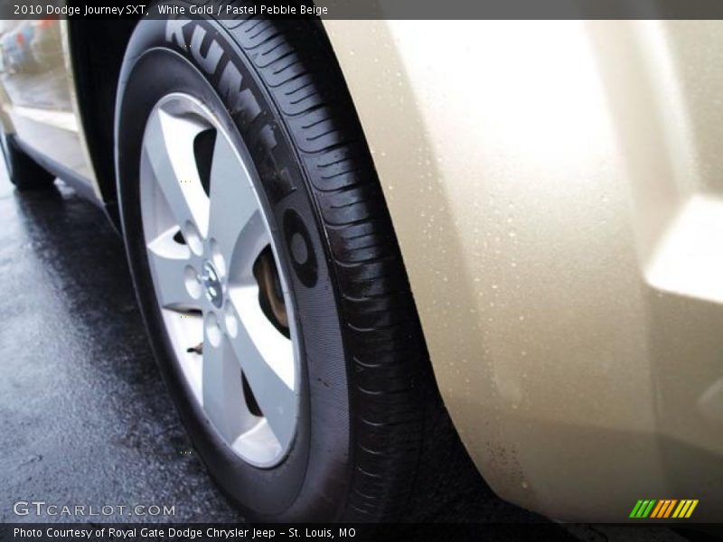 White Gold / Pastel Pebble Beige 2010 Dodge Journey SXT