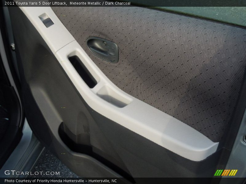 Meteorite Metallic / Dark Charcoal 2011 Toyota Yaris 5 Door Liftback