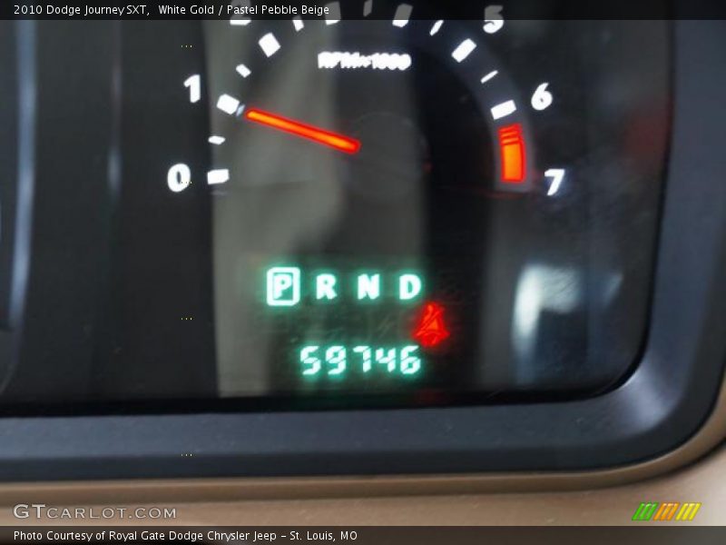 White Gold / Pastel Pebble Beige 2010 Dodge Journey SXT