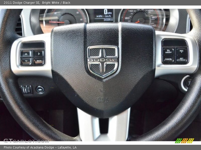 Bright White / Black 2011 Dodge Charger SE