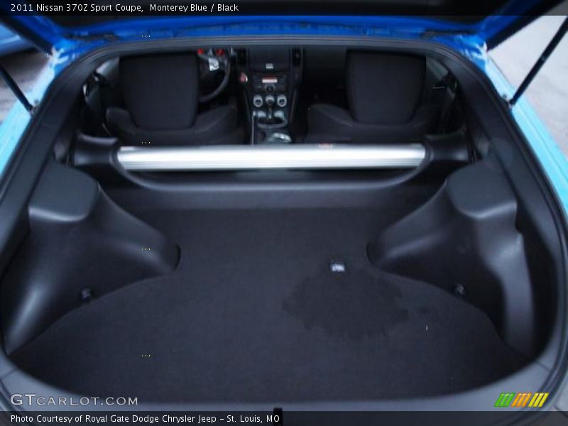  2011 370Z Sport Coupe Trunk