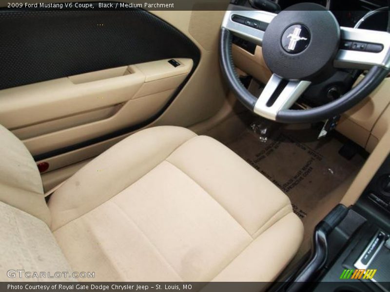 Black / Medium Parchment 2009 Ford Mustang V6 Coupe
