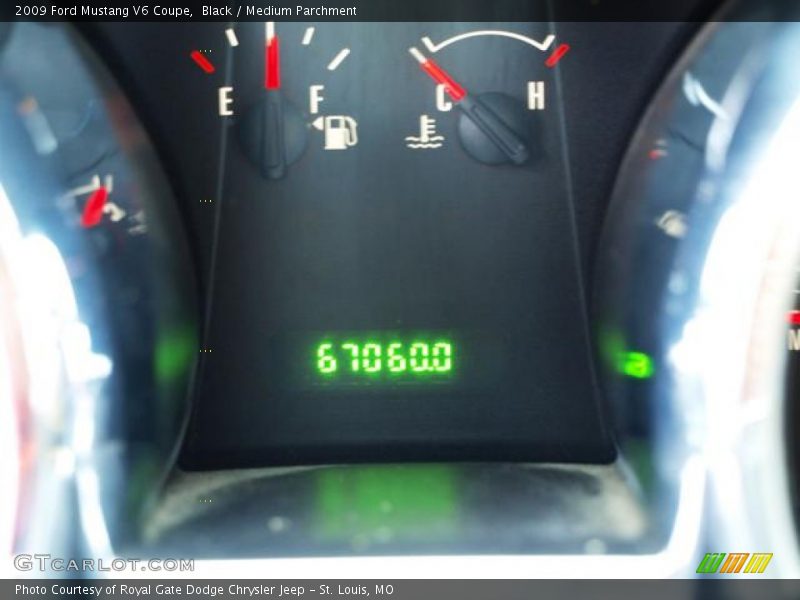 Black / Medium Parchment 2009 Ford Mustang V6 Coupe