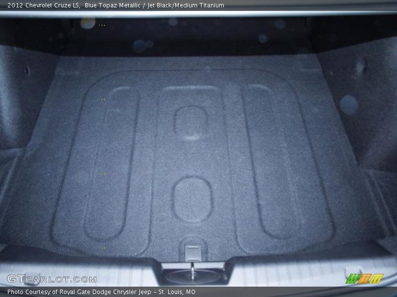 Blue Topaz Metallic / Jet Black/Medium Titanium 2012 Chevrolet Cruze LS