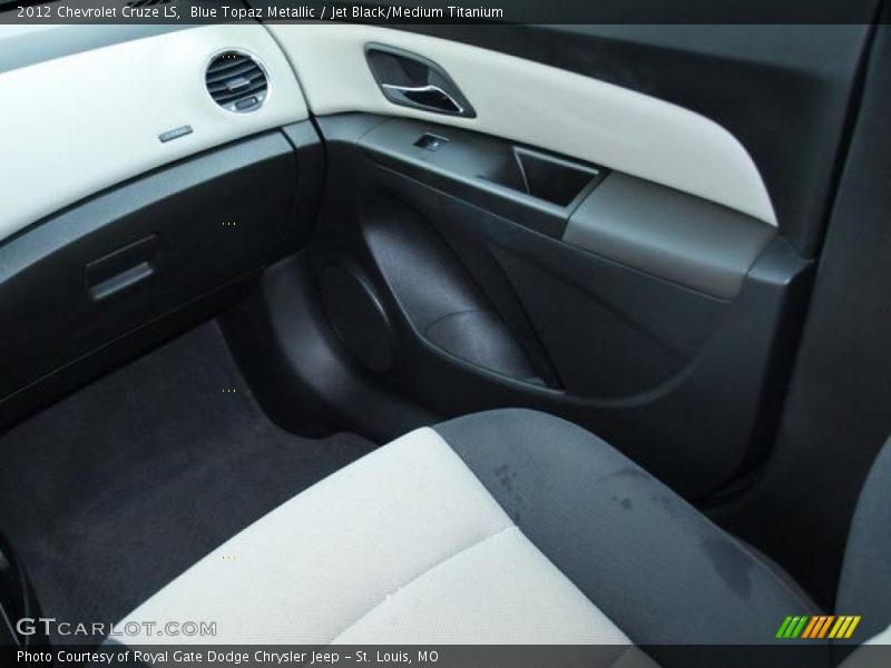 Blue Topaz Metallic / Jet Black/Medium Titanium 2012 Chevrolet Cruze LS
