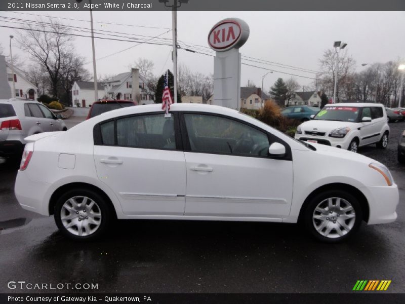 Aspen White / Charcoal 2011 Nissan Sentra 2.0