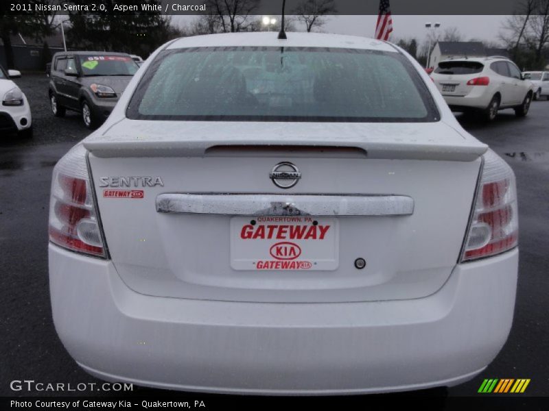 Aspen White / Charcoal 2011 Nissan Sentra 2.0