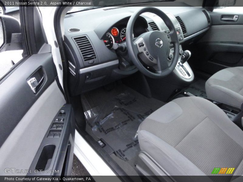 Aspen White / Charcoal 2011 Nissan Sentra 2.0