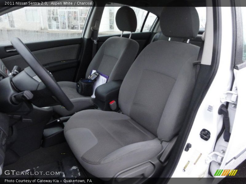 Aspen White / Charcoal 2011 Nissan Sentra 2.0