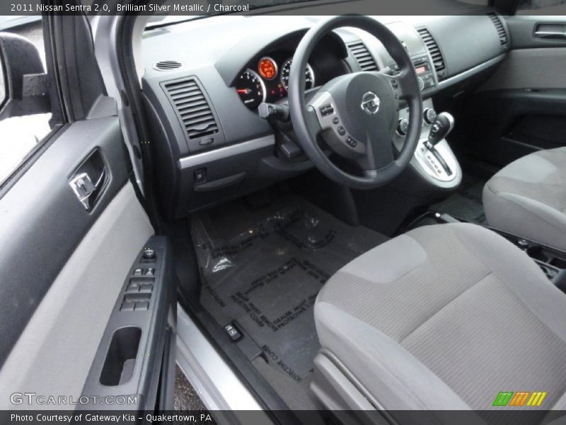 Brilliant Silver Metallic / Charcoal 2011 Nissan Sentra 2.0