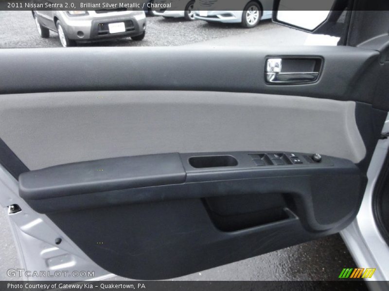 Brilliant Silver Metallic / Charcoal 2011 Nissan Sentra 2.0