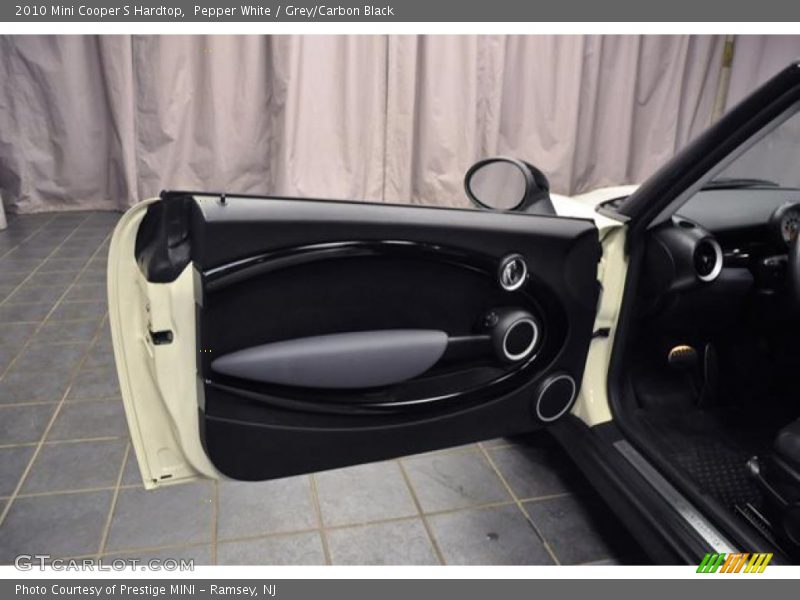 Pepper White / Grey/Carbon Black 2010 Mini Cooper S Hardtop
