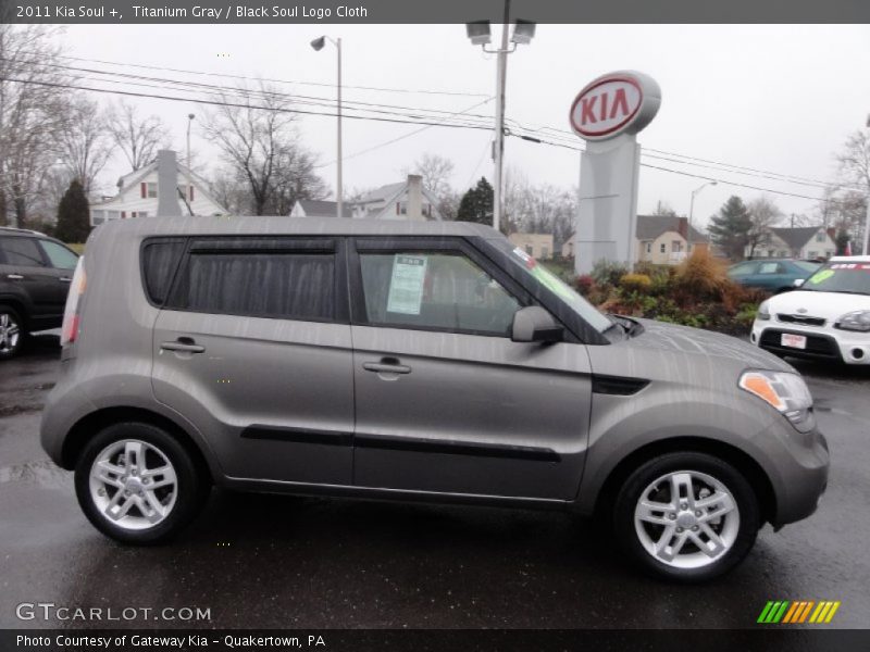 Titanium Gray / Black Soul Logo Cloth 2011 Kia Soul +
