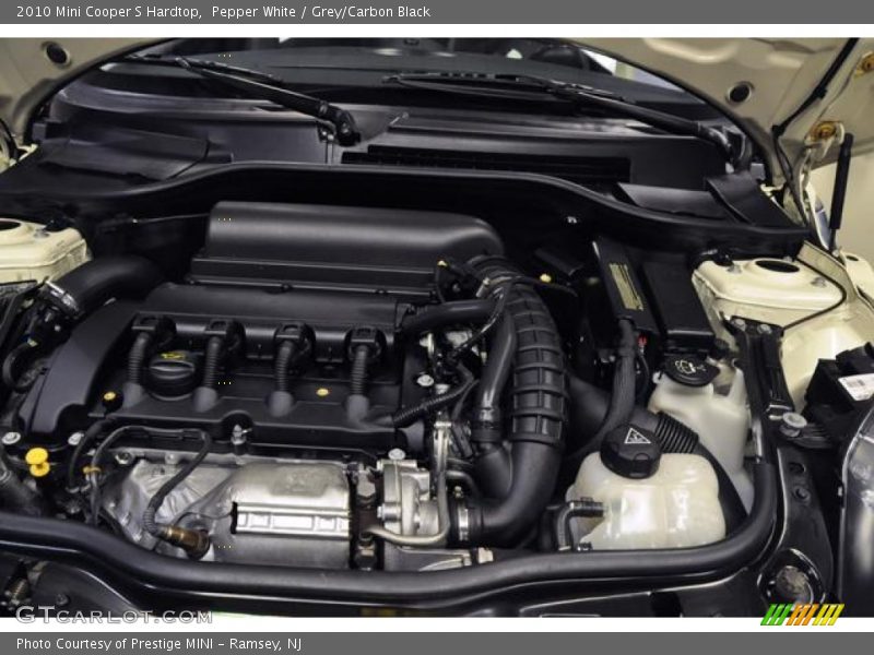 Pepper White / Grey/Carbon Black 2010 Mini Cooper S Hardtop