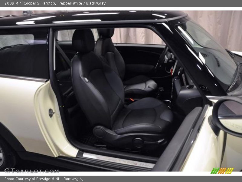 Pepper White / Black/Grey 2009 Mini Cooper S Hardtop