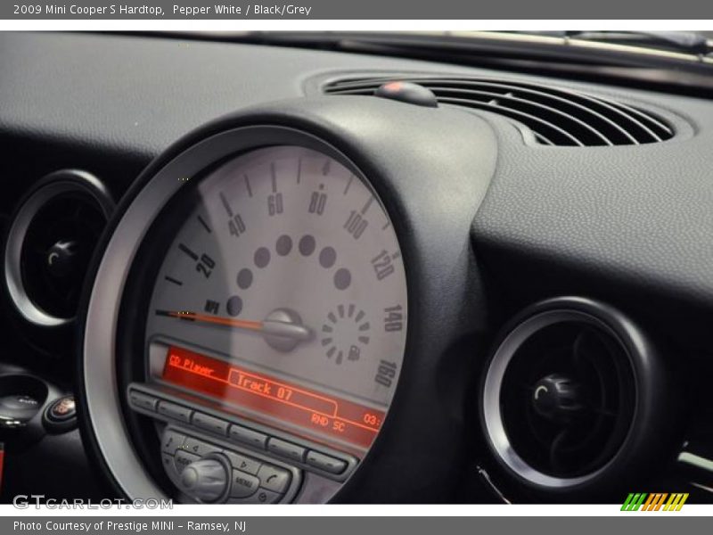 Pepper White / Black/Grey 2009 Mini Cooper S Hardtop