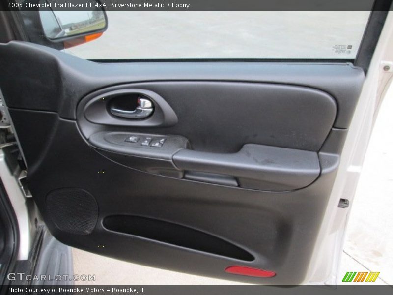 Silverstone Metallic / Ebony 2005 Chevrolet TrailBlazer LT 4x4