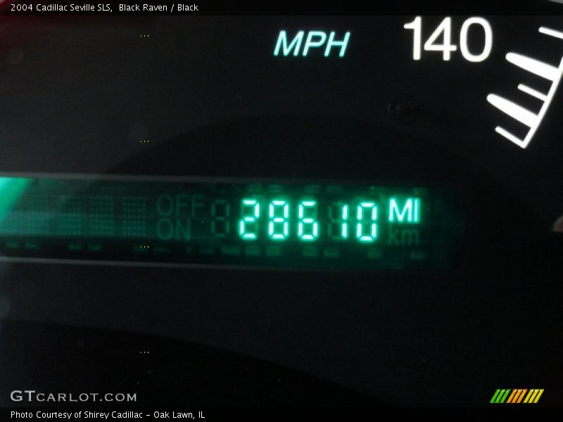Black Raven / Black 2004 Cadillac Seville SLS