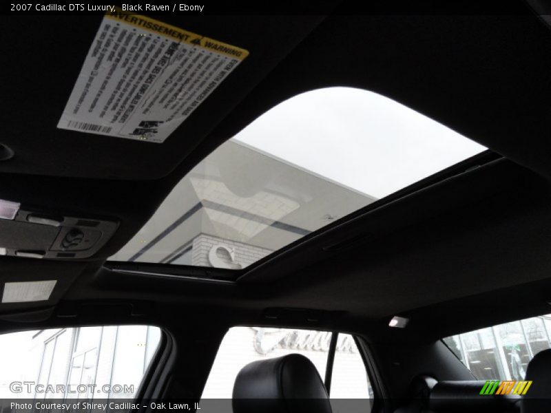Sunroof of 2007 DTS Luxury