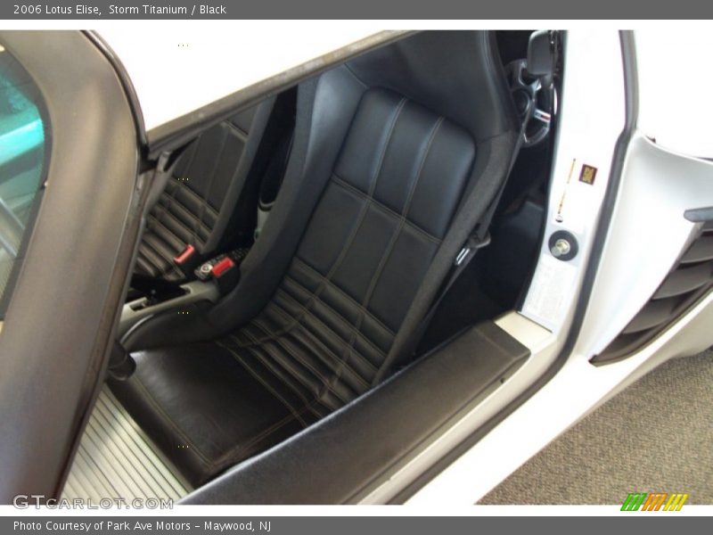 Front Seat of 2006 Elise 