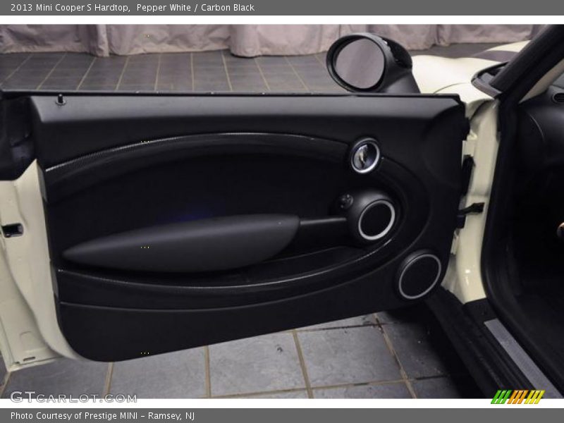 Pepper White / Carbon Black 2013 Mini Cooper S Hardtop