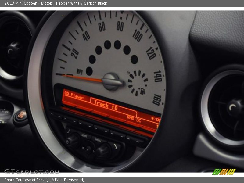Pepper White / Carbon Black 2013 Mini Cooper Hardtop