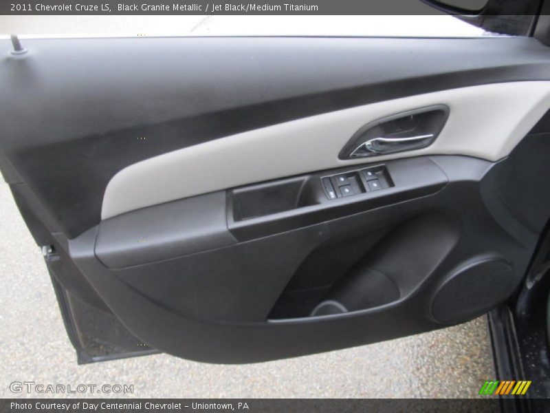 Black Granite Metallic / Jet Black/Medium Titanium 2011 Chevrolet Cruze LS