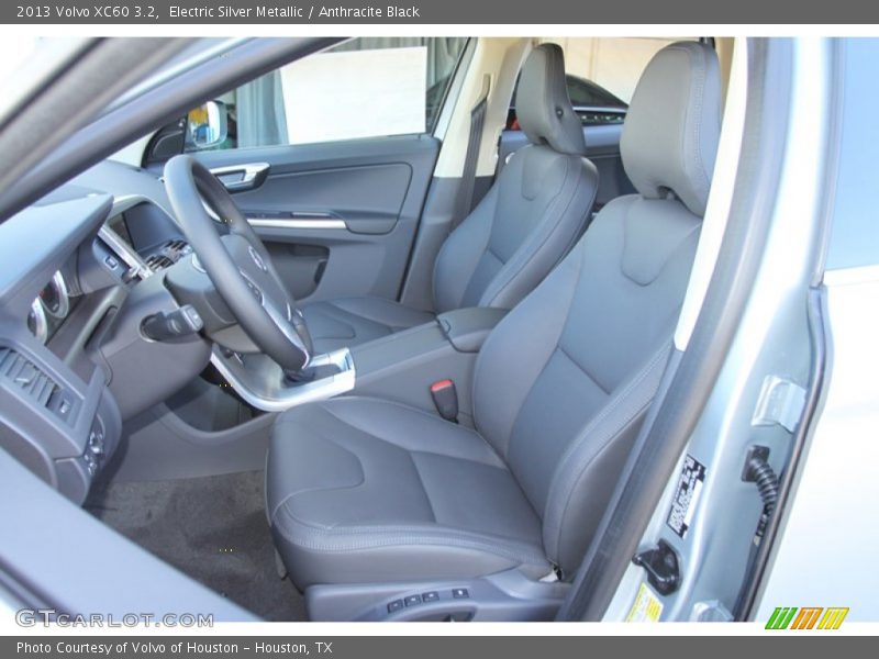 Electric Silver Metallic / Anthracite Black 2013 Volvo XC60 3.2
