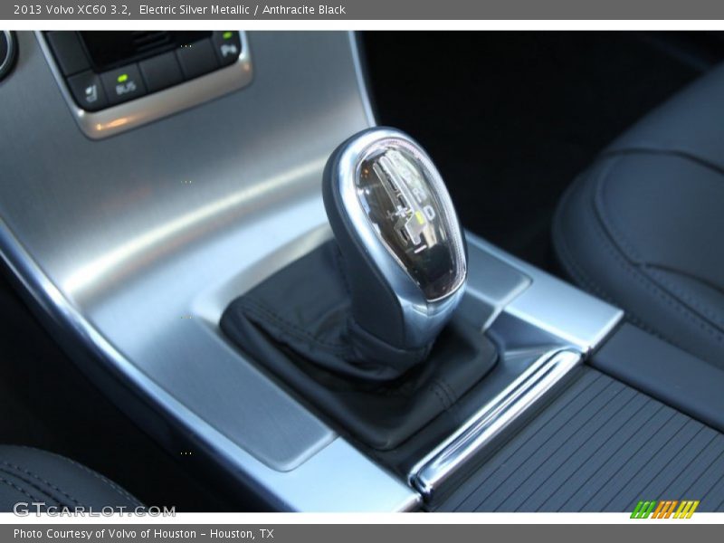 Electric Silver Metallic / Anthracite Black 2013 Volvo XC60 3.2
