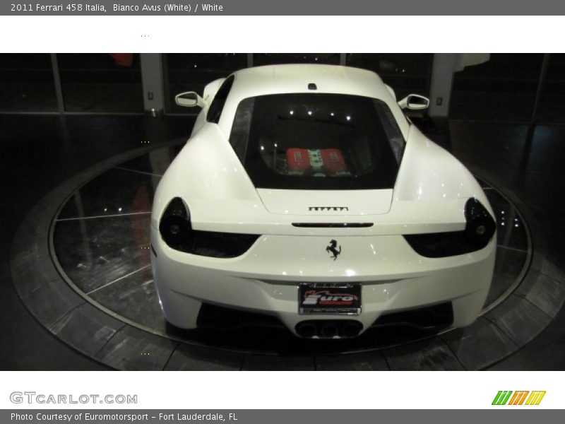 Bianco Avus (White) / White 2011 Ferrari 458 Italia