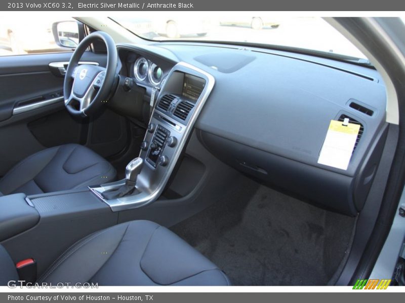 Electric Silver Metallic / Anthracite Black 2013 Volvo XC60 3.2