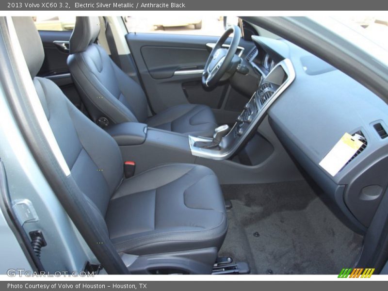 Electric Silver Metallic / Anthracite Black 2013 Volvo XC60 3.2