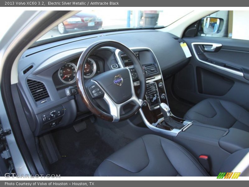 Electric Silver Metallic / Anthracite Black 2013 Volvo XC60 3.2