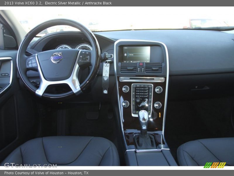 Electric Silver Metallic / Anthracite Black 2013 Volvo XC60 3.2