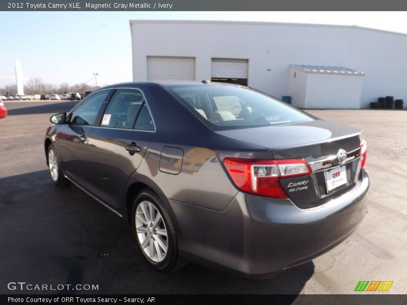 Magnetic Gray Metallic / Ivory 2012 Toyota Camry XLE