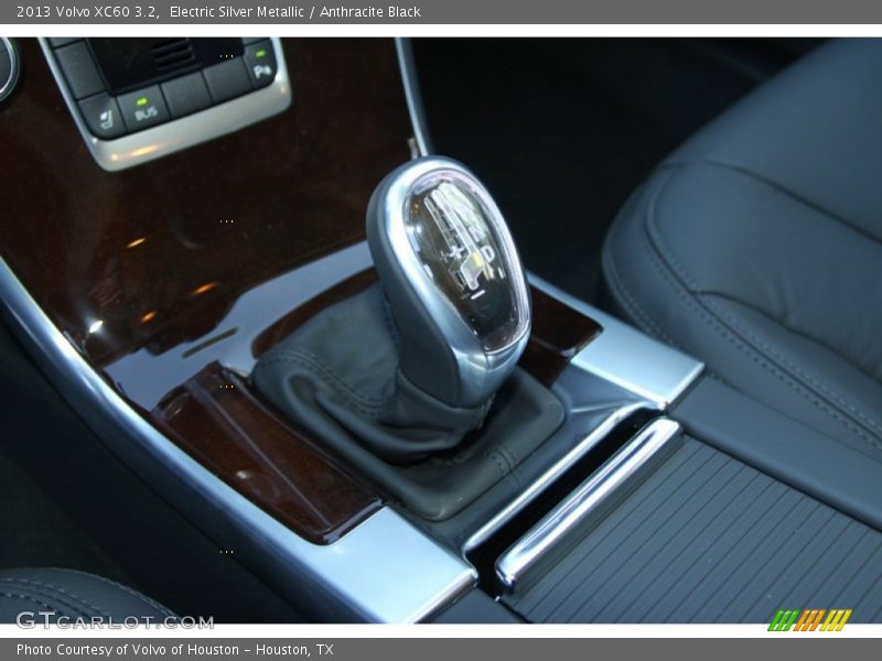 Electric Silver Metallic / Anthracite Black 2013 Volvo XC60 3.2