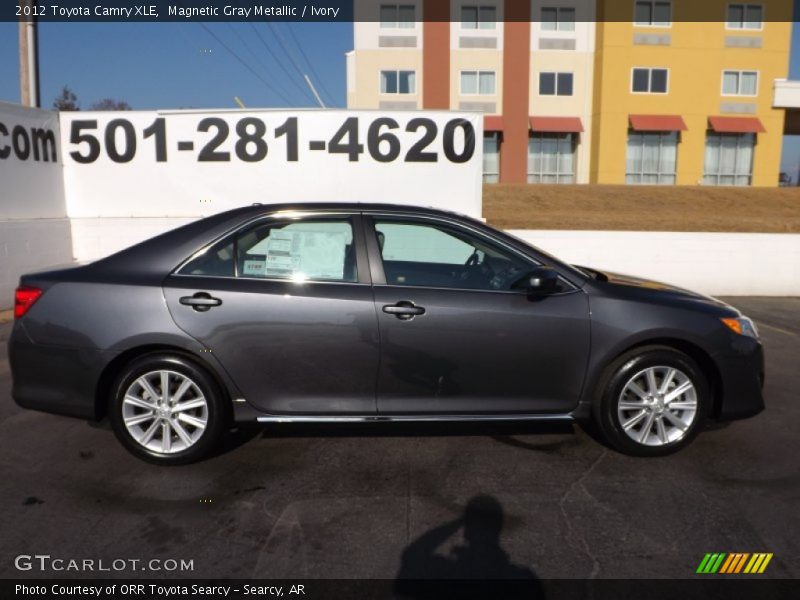 Magnetic Gray Metallic / Ivory 2012 Toyota Camry XLE