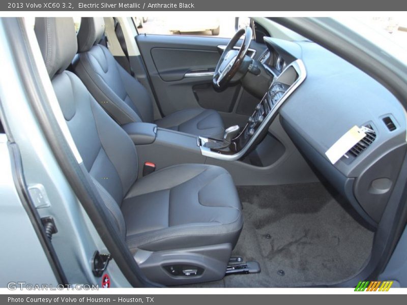 Electric Silver Metallic / Anthracite Black 2013 Volvo XC60 3.2