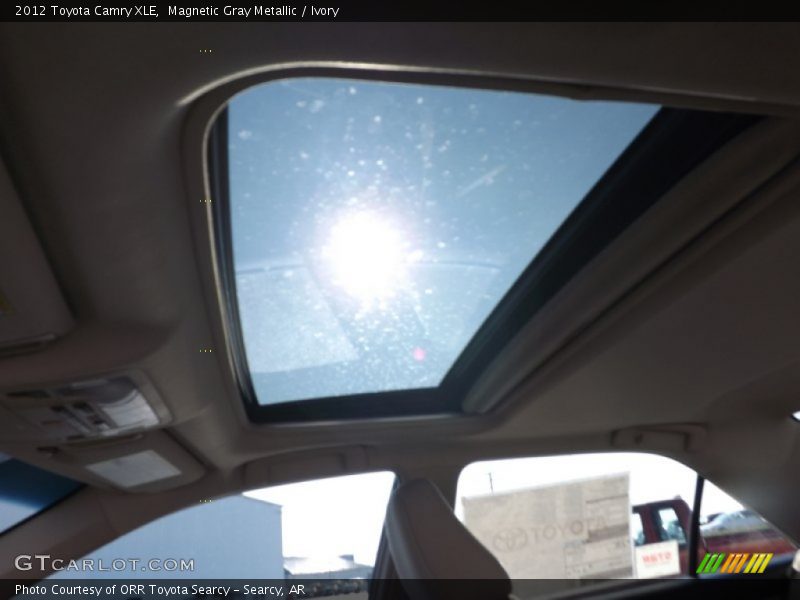 Magnetic Gray Metallic / Ivory 2012 Toyota Camry XLE