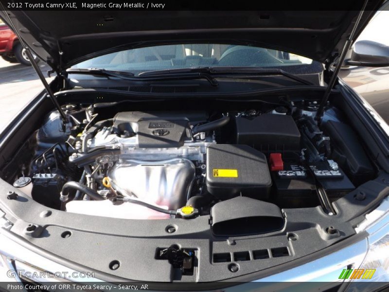 Magnetic Gray Metallic / Ivory 2012 Toyota Camry XLE
