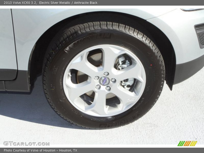 Electric Silver Metallic / Anthracite Black 2013 Volvo XC60 3.2