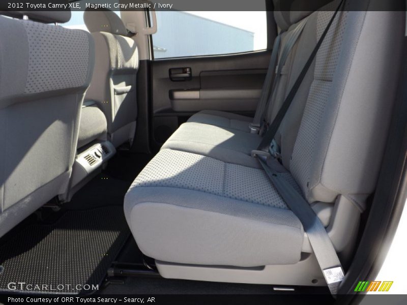 Magnetic Gray Metallic / Ivory 2012 Toyota Camry XLE