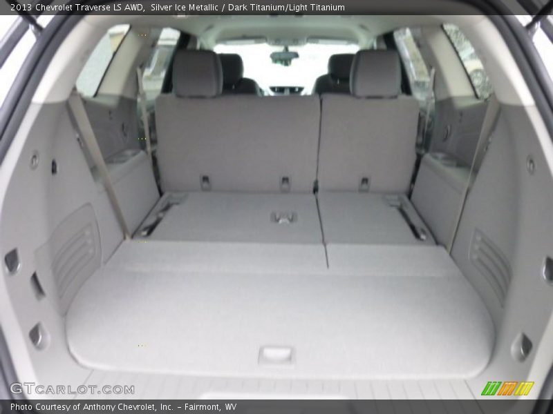  2013 Traverse LS AWD Trunk