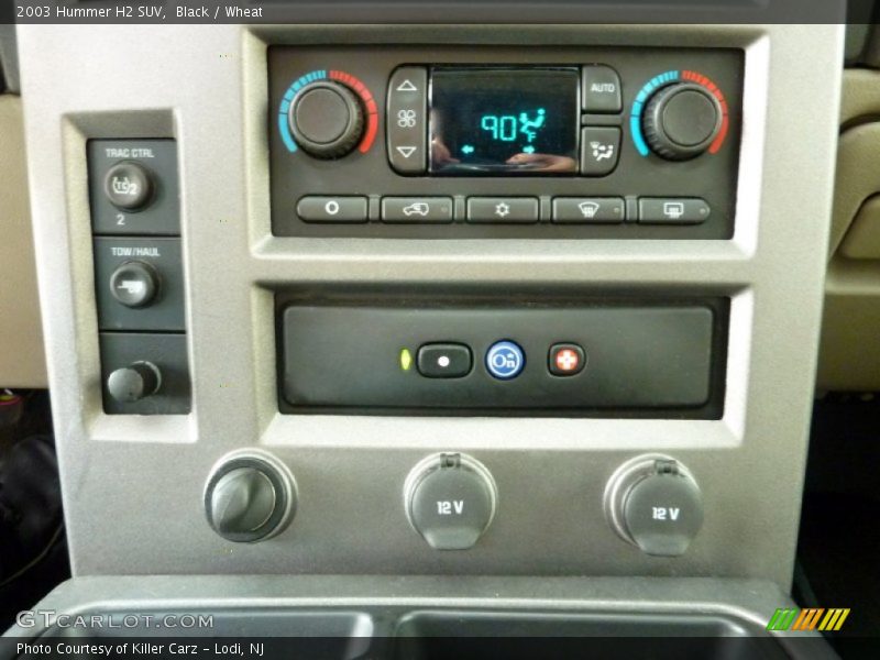Controls of 2003 H2 SUV