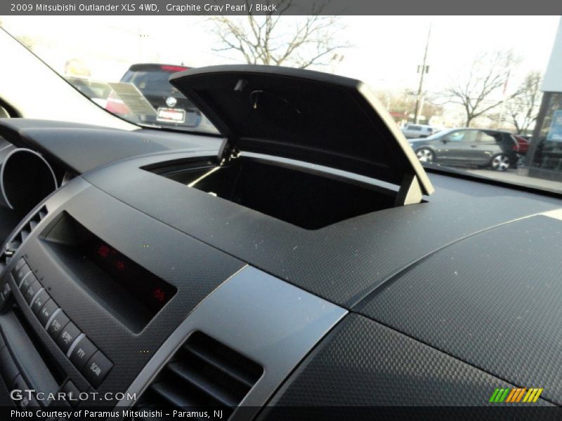 Graphite Gray Pearl / Black 2009 Mitsubishi Outlander XLS 4WD