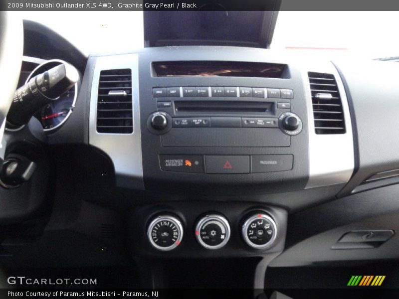 Graphite Gray Pearl / Black 2009 Mitsubishi Outlander XLS 4WD